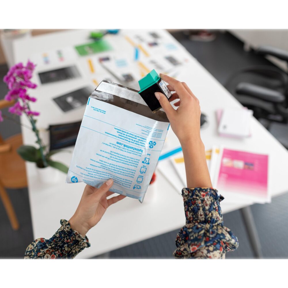 HP 670 - Cián - original - Ink Advantage - cartucho de tinta - para Deskjet Ink Advantage 3525, Ink Advantage 4615, Ink Advantage 4625, Ink Advantage 5525