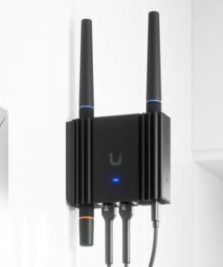 Ubiquiti UMR Ultra: Router LTE Gestionado de Alto Rendimiento